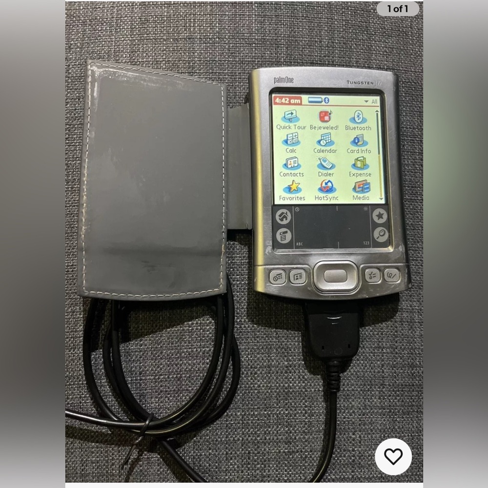Palm Tungsten E2 Handheld with case, stylus pen, and charger